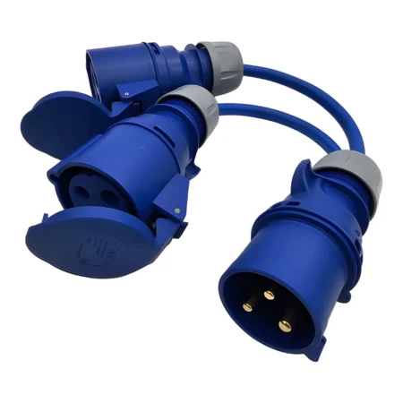 UK Made 32 Amp 230 Volt Two Way Splitter.