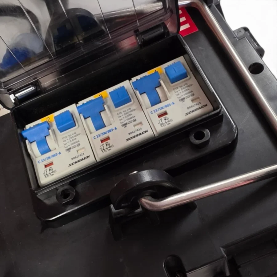 PCE 13A/32A Distribution box 32A Plug to 6 x 13A Socket 1 x 32A socket RCBO